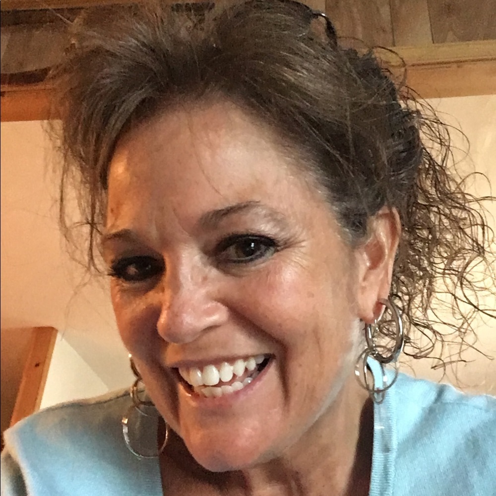 Meet your Posher, Celena